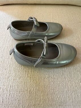 Carter's Metallic Silver Bow Mary Jane Shoes